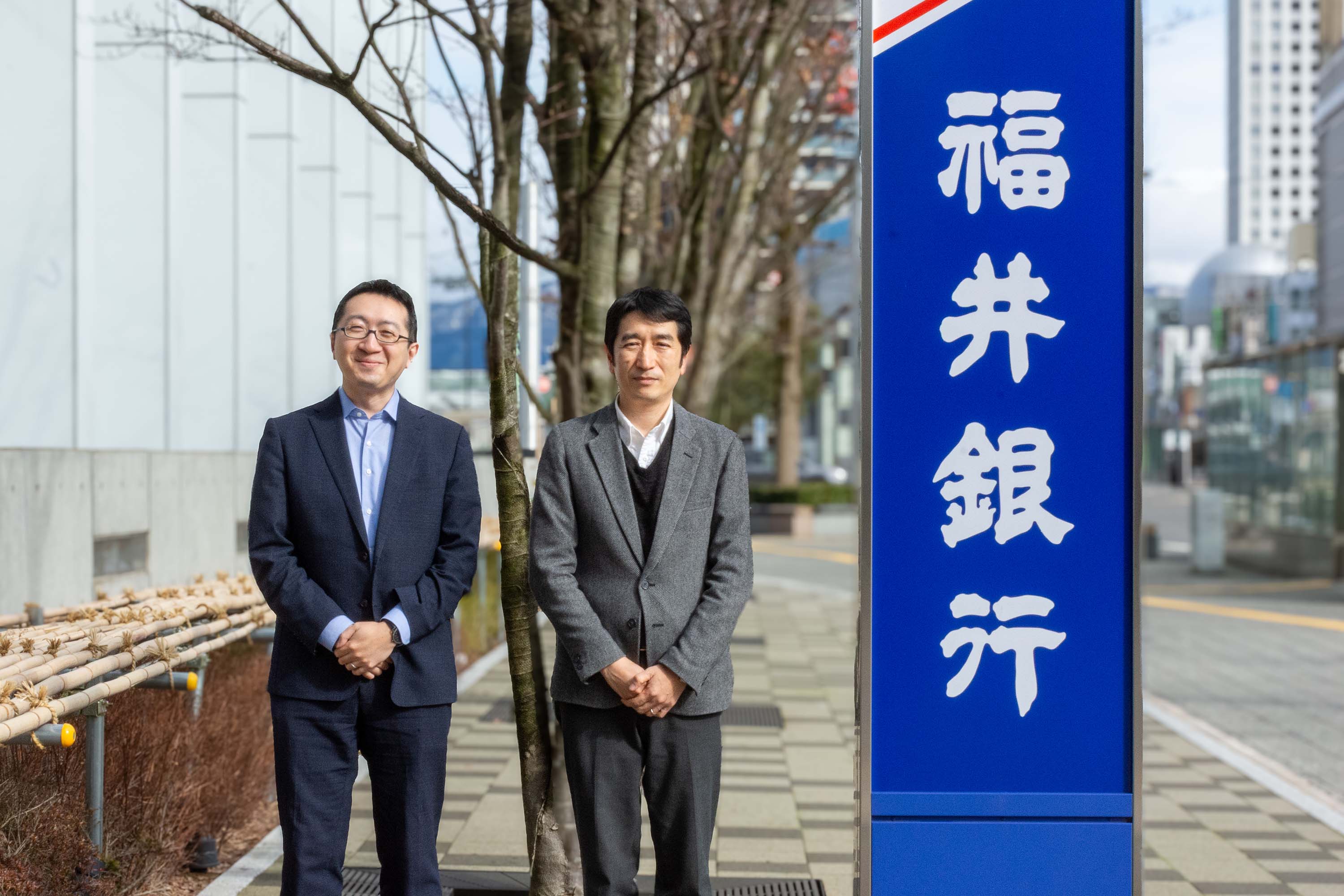 service-article-hero